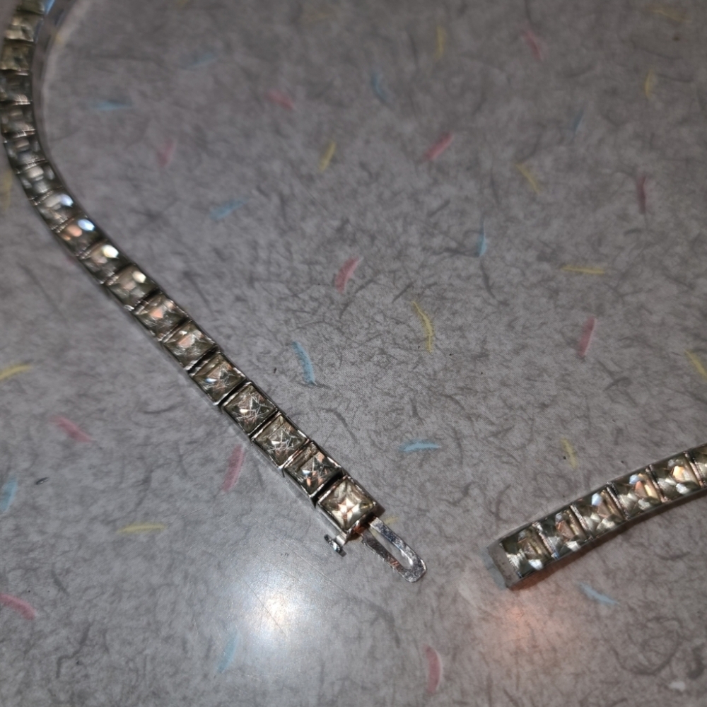 Vintage Dorsons Art Deco Sterling silver and crystal choker & Earings set. - Picture 13 of 15